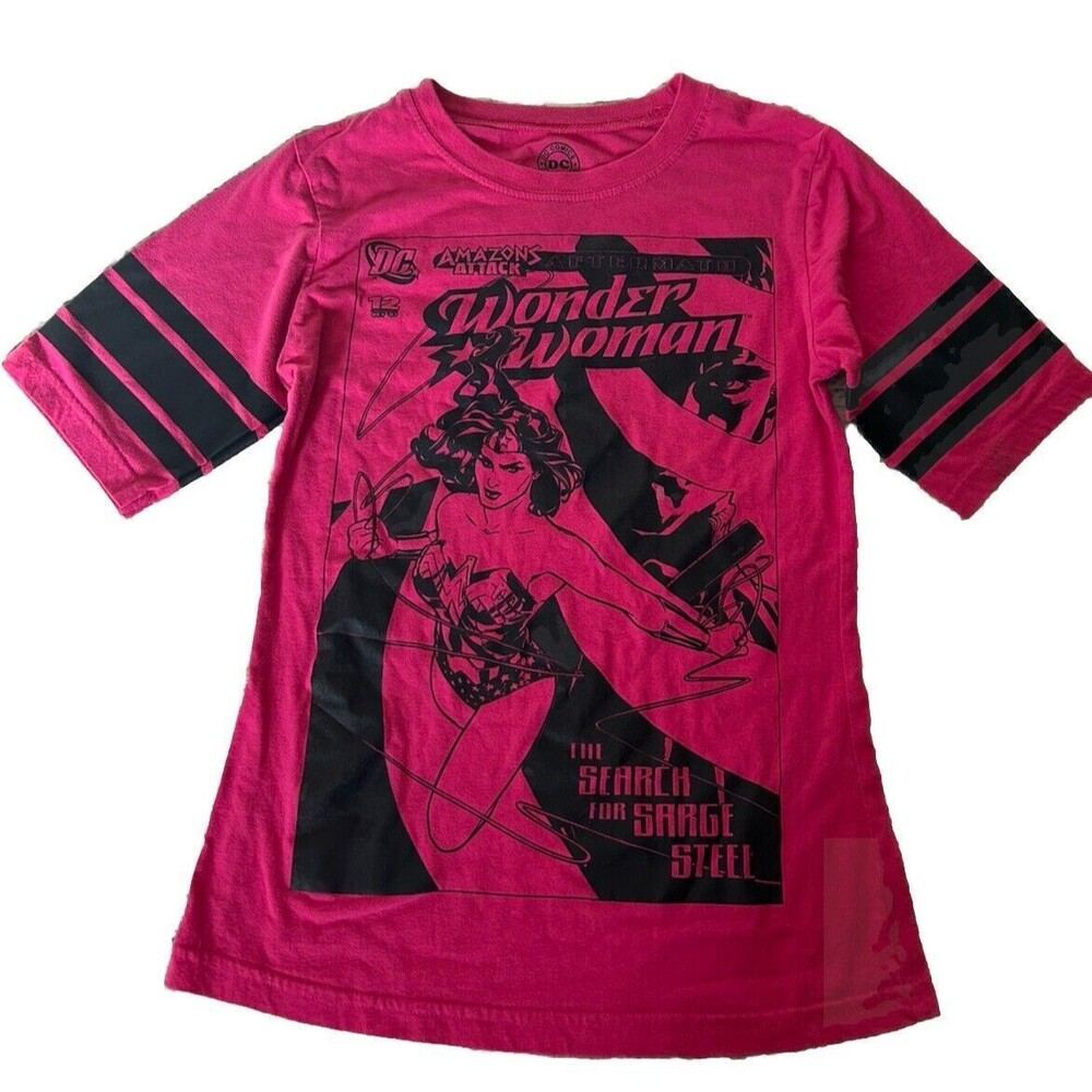 Wonder Woman T-Shirt Womens Size S Superwoman Amazons Attacks Hot Pink Dc Comic